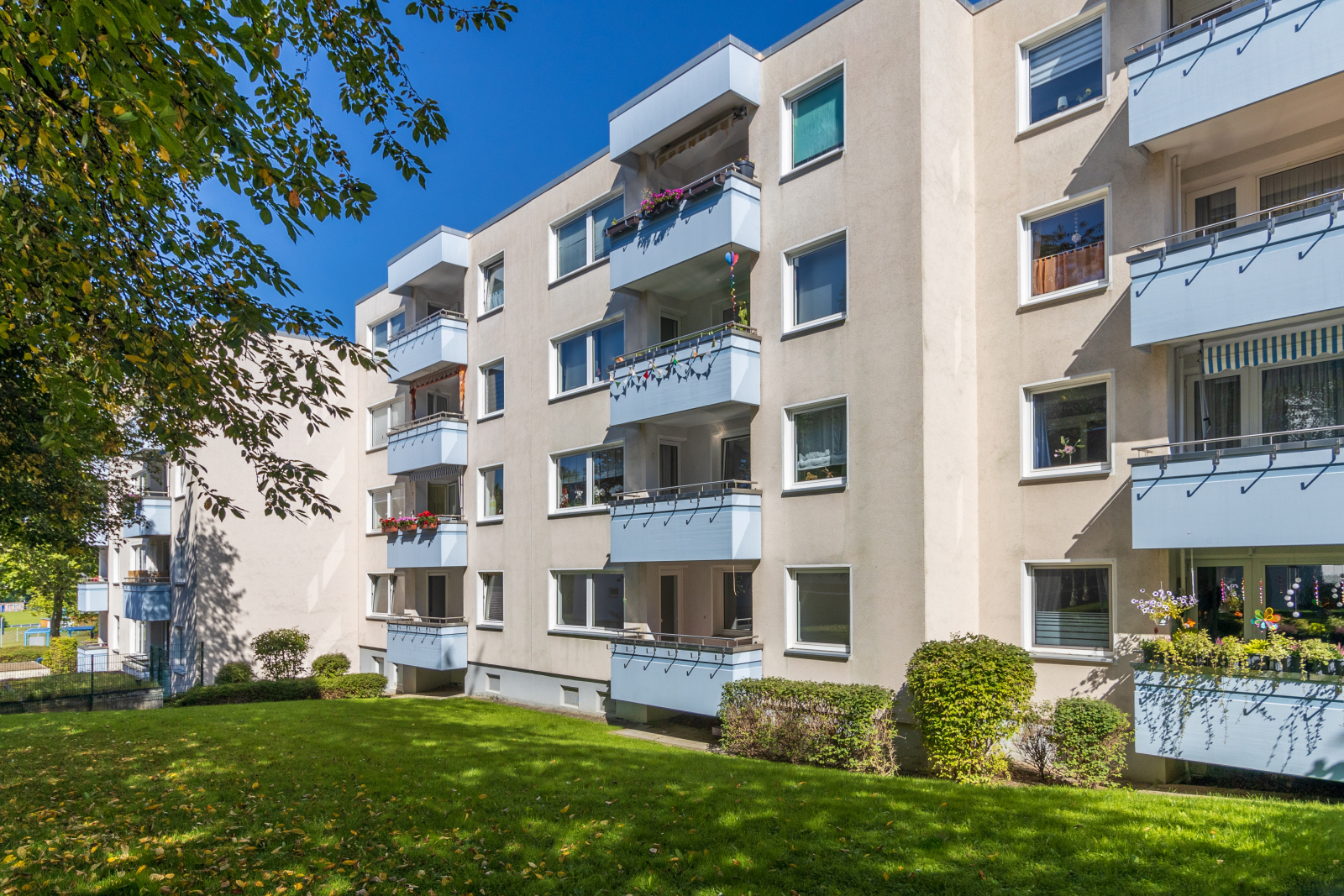 3 Zimmer-Wohnung mit Balkon in der Südstadt von SZ-Bad - Photo 2